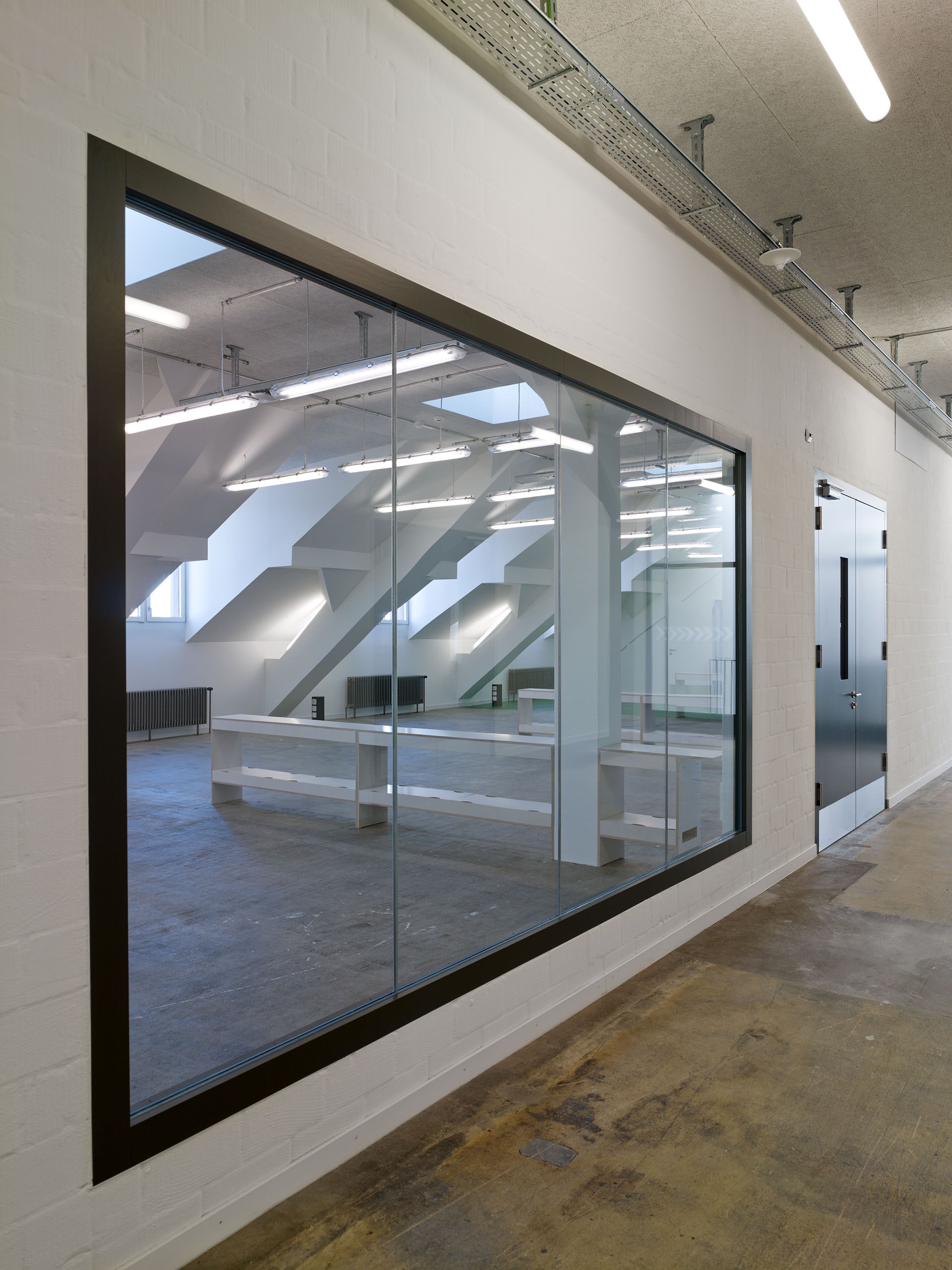 E13483 Alpa 042966 2560